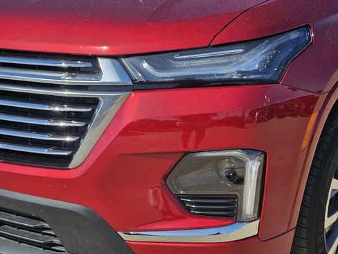 Used 2023 Chevrolet Traverse Premier AWD/4WD image 13
