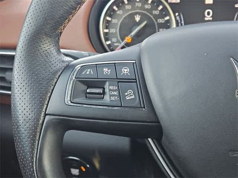 Used 2022 Maserati Levante GT image 23