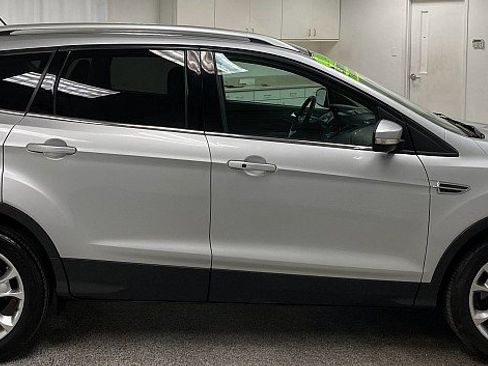 Used 2014 Ford Escape Titanium image 4