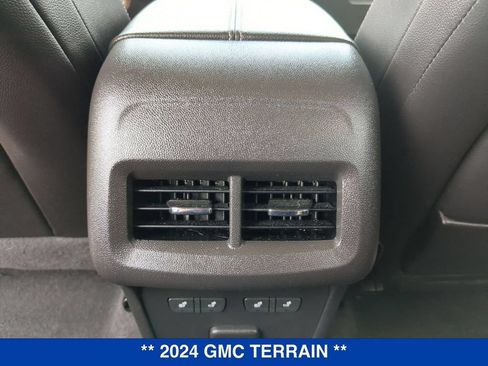 Used 2024 GMC Terrain Denali w/ Black Diamond Edition AWD/4WD image 17