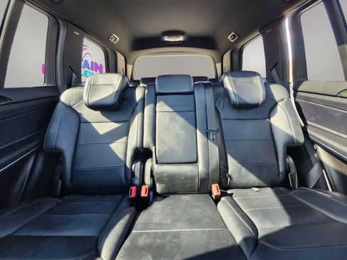 Used 2018 Mercedes-Benz GLS 550 4MATIC image 24