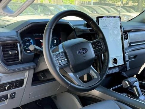 Used 2025 Ford F150 Lightning Flash AWD/4WD image 20