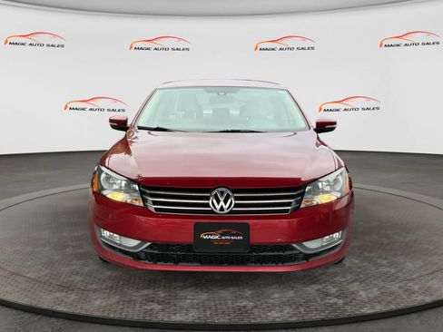 Used 2015 Volkswagen Passat 1.8T Limited Edition FWD image 3