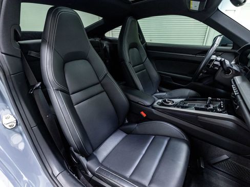 Used 2023 Porsche 911 Carrera image 38