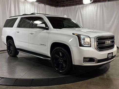 Used 2020 GMC Yukon XL SLT w/ Open Road Package AWD/4WD image 7