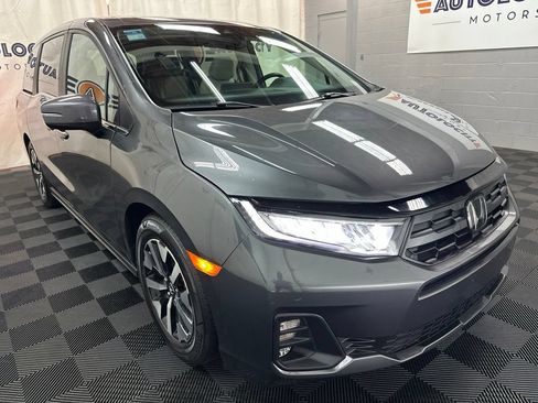 Used 2026 Honda Odyssey EX-L image 2