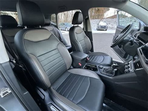 Used 2022 Volkswagen Taos SEL image 22