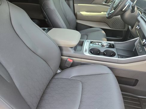 New 2026 Kia Carnival SX FWD image 11