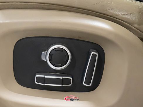 Used 2017 Land Rover Range Rover HSE image 42