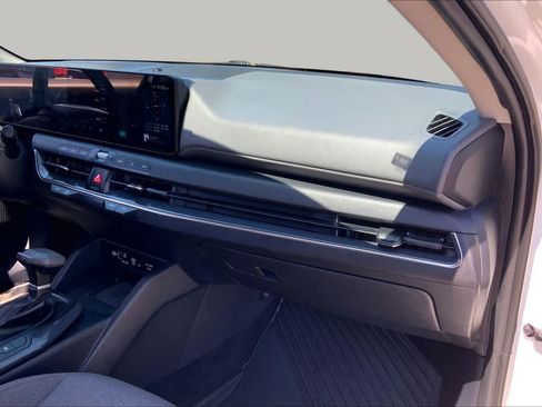 Certified 2025 Kia K4 EX FWD image 19