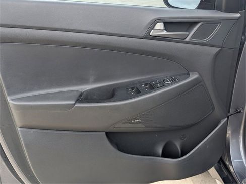 Used 2018 Hyundai Tucson SEL Plus image 9