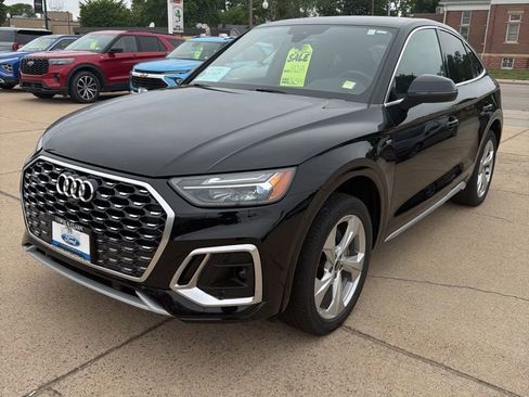 Used 2023 Audi Q5 2.0T Premium Plus w/ Premium Plus Package AWD/4WD image 3