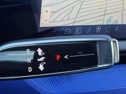 New 2026 Cadillac Optiq Luxury 2 image 23