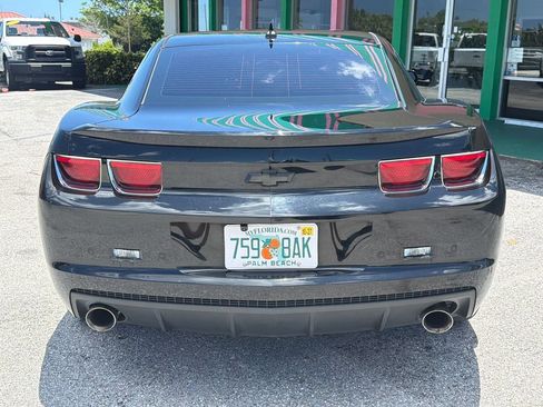 Used 2010 Chevrolet Camaro LT RWD image 4