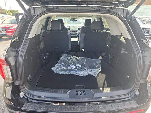 New 2026 Ford Explorer Active image 17