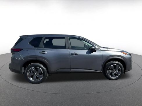 Used 2025 Nissan Rogue SV FWD image 16