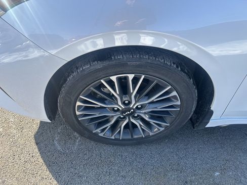 Certified 2023 Kia Forte GT-Line w/ GT-Line Premium Package image 10