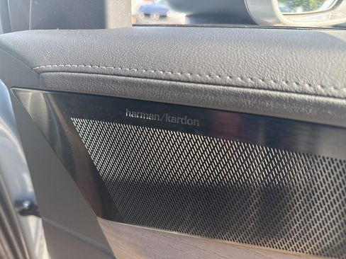 Used 2026 Volvo XC90 T8 Plus w/ Protection Package Premier image 12