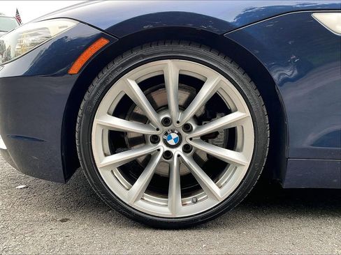 Used 2011 BMW Z4 sDrive35i RWD image 19