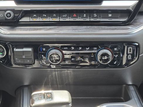 Used 2024 Chevrolet Silverado 1500 LTZ w/ Technology Package AWD/4WD image 22
