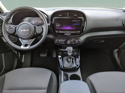 Used 2023 Kia Soul S image 19