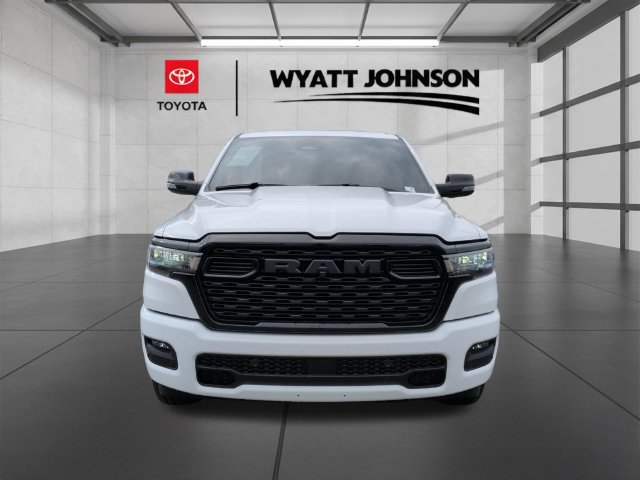 Used 2026 RAM 1500 4x4 Crew Cab image 2