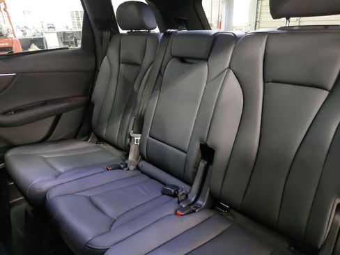 Used 2023 Audi Q7 2.0T Premium Plus w/ Premium Plus Package image 16