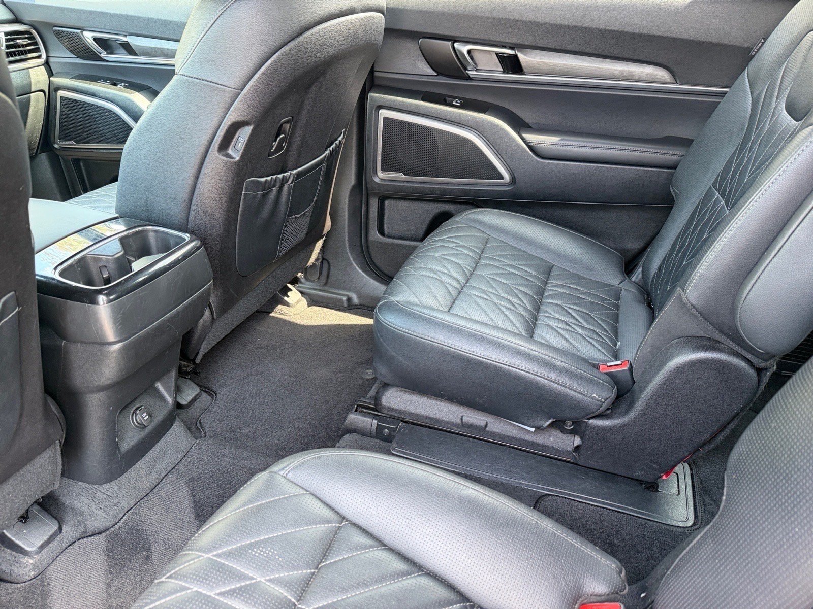 Used 2024 Kia Telluride EX X-Line AWD/4WD image 17