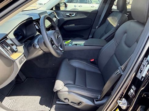 New 2026 Volvo XC60 T8 Ultra w/ Climate Package AWD/4WD image 18