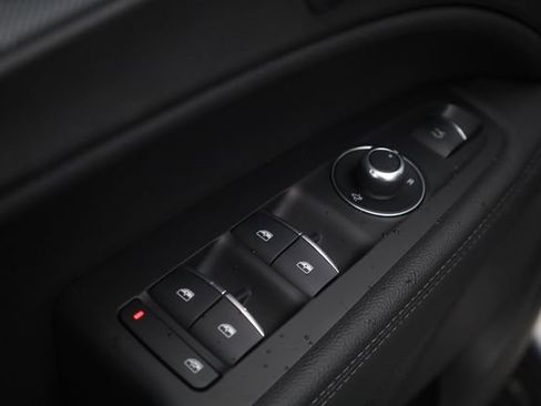 New 2025 Alfa Romeo Stelvio Sprint image 13