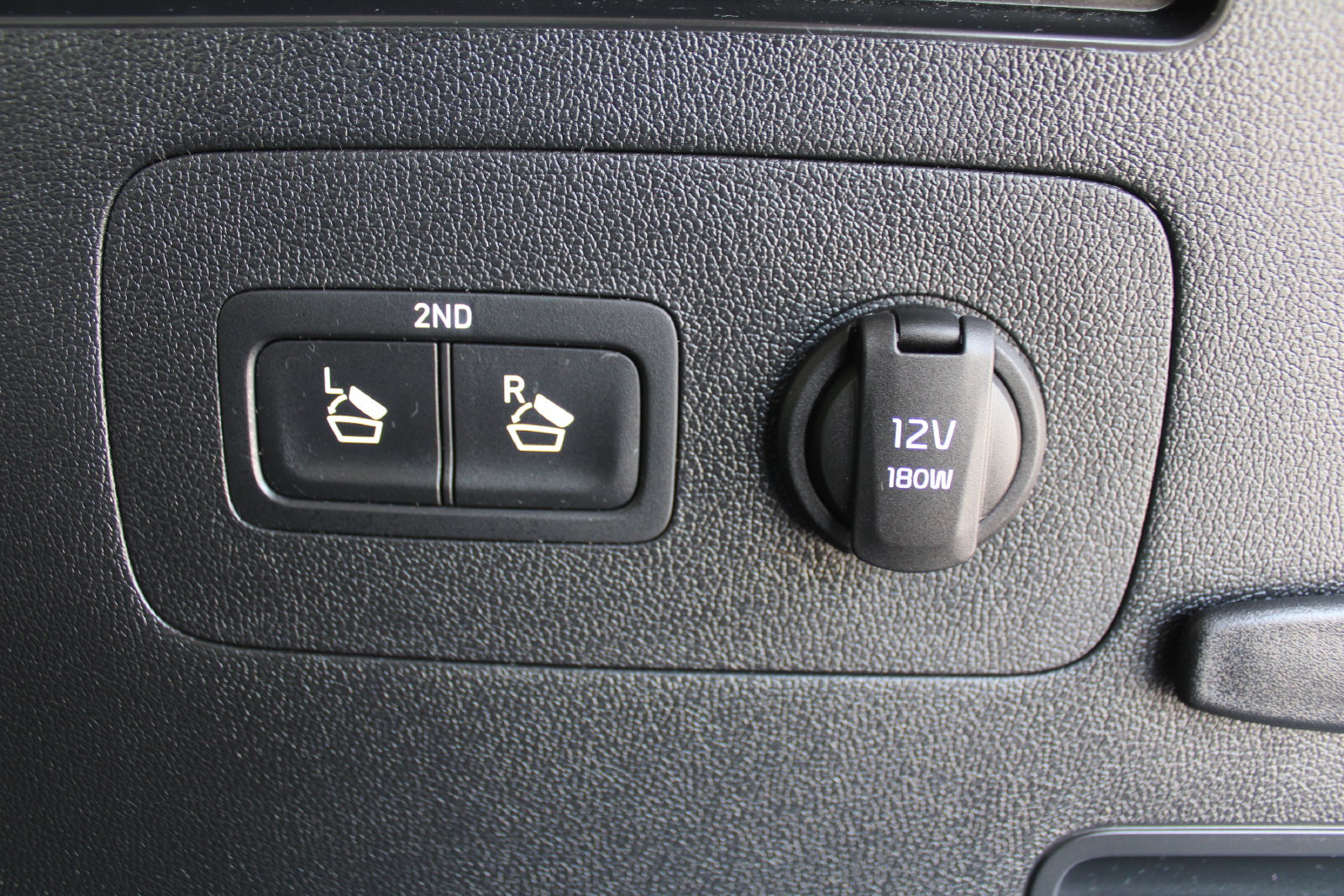 Certified 2022 Kia Sorento SX FWD image 11
