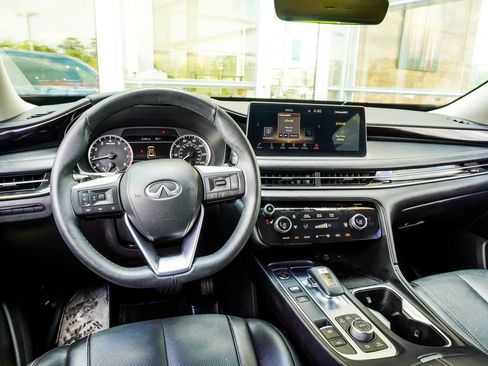 Used 2025 INFINITI QX60 Pure w/ Cargo Package image 5