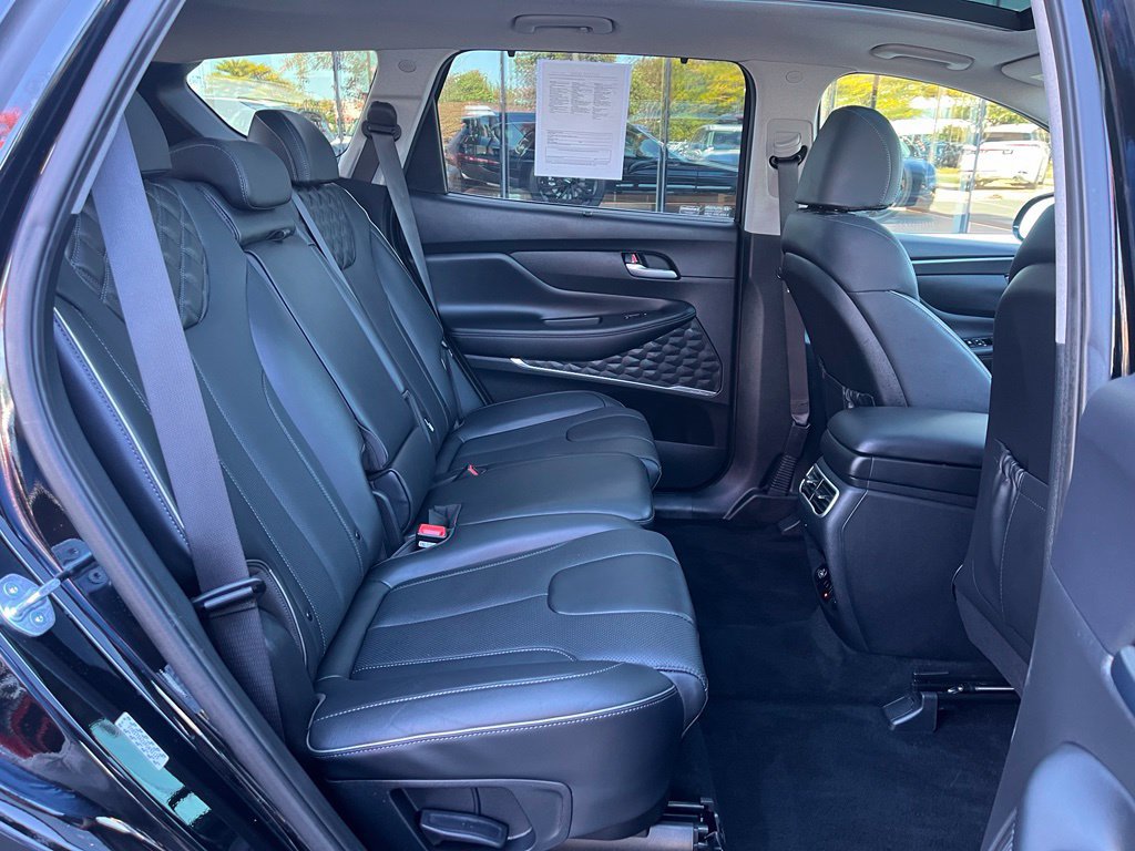 Used 2023 Hyundai Santa Fe Limited AWD/4WD image 18
