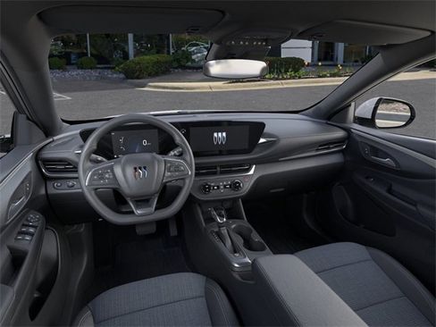 Used 2026 Buick Envista Preferred w/ Advanced Safety Package image 15