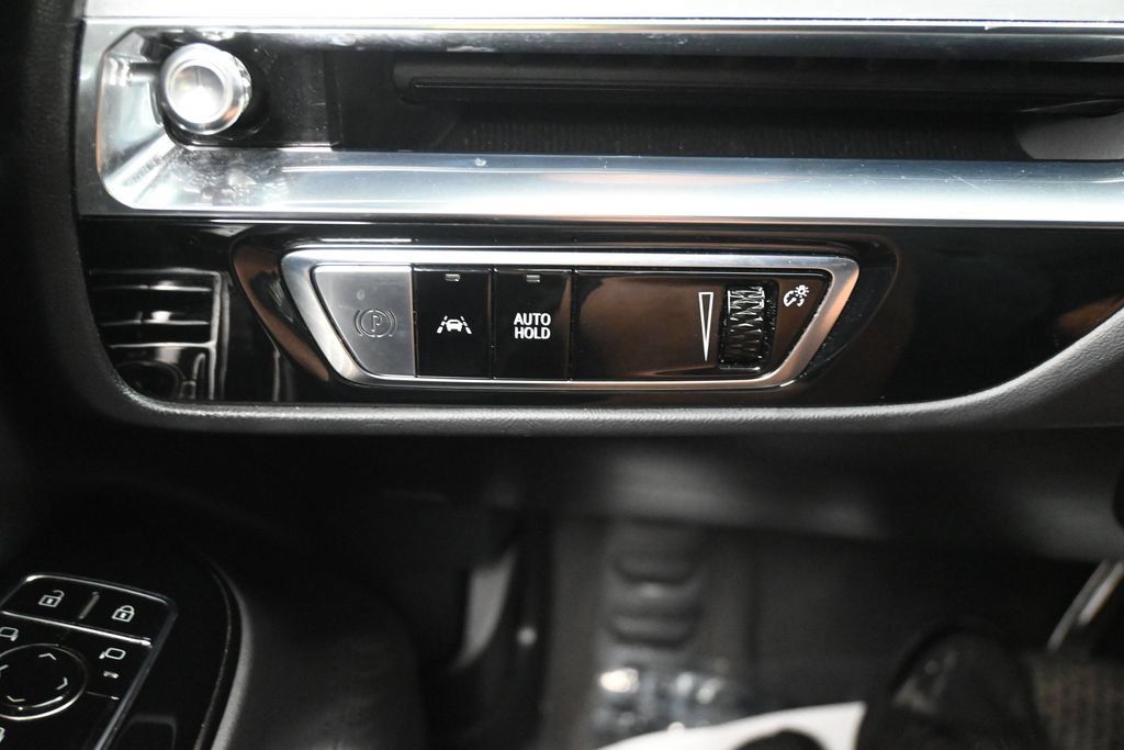 Used 2024 Cadillac Lyriq Luxury RWD image 18