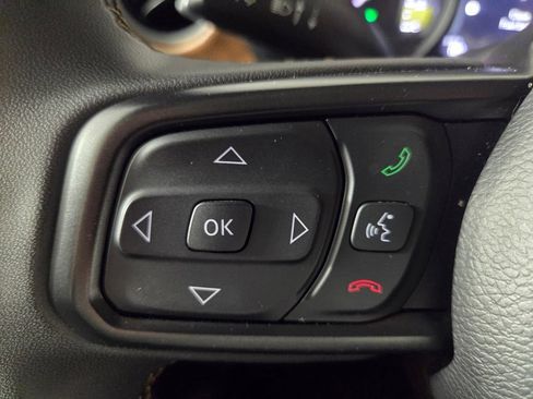 Used 2024 Jeep Wrangler Unlimited AWD/4WD image 17