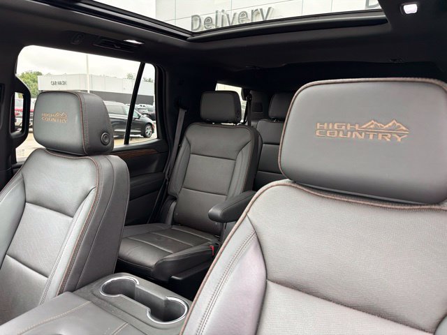 Used 2024 Chevrolet Tahoe High Country AWD/4WD image 29