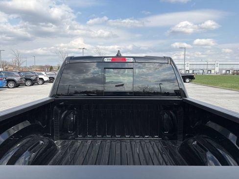 New 2026 RAM 1500 4x4 Crew Cab image 11