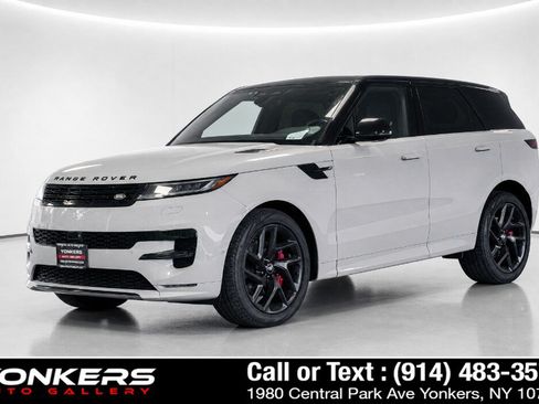Used 2024 Land Rover Range Rover Sport Dynamic SE AWD/4WD image 1