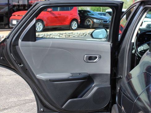 Used 2025 Kia K4 FWD image 15