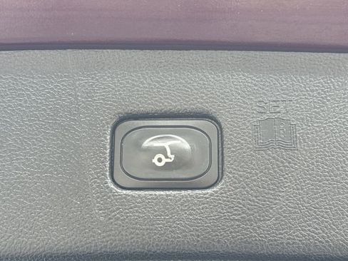 Used 2024 Ford Edge ST-Line image 14