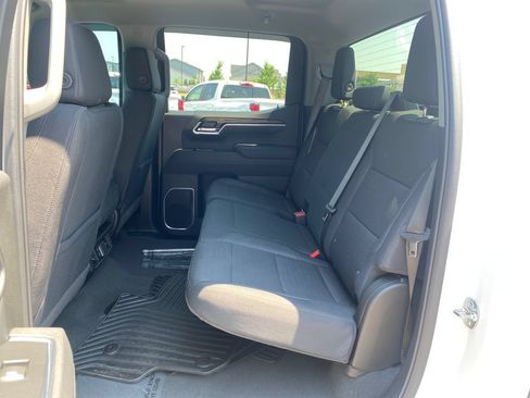 Used 2025 Chevrolet Silverado 1500 LT AWD/4WD image 24