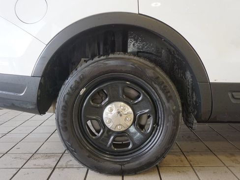 Used 2019 Ford Explorer 4WD Police Interceptor image 25
