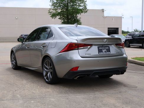 Used 2020 Lexus IS 300 F Sport w/ F Sport Package RWD image 4