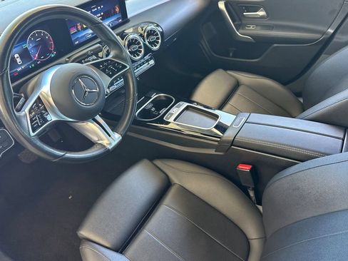 Used 2025 Mercedes-Benz CLA 250 image 10
