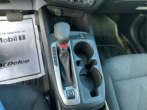 Used 2024 Chevrolet Trax RS FWD image 16