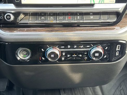 Used 2023 GMC Sierra 1500 Elevation image 5