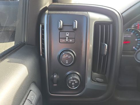 Used 2018 GMC Sierra 2500 SLT image 27