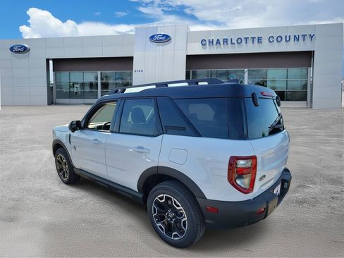 New 2025 Ford Bronco Sport Outer Banks w/ Outer Banks Tech Package+ AWD/4WD image 3