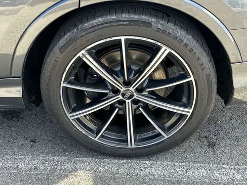 Used 2021 Audi SQ7 Prestige image 5